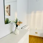 Duplex Apartment-balcony-city Center -7 Guests דירה