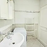Duplex Apartment-balcony-city Center -7 Guests *