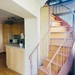 Duplex Apartment-balcony-city Center -7 Guests טיראנה
