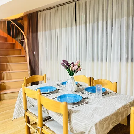 Apartman Duplex Apartment-balcony-city Center -7 Guests