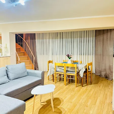 Apartman Duplex Apartment-balcony-city Center -7 Guests