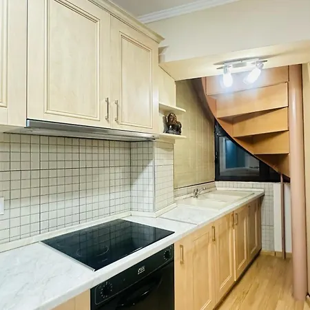 Duplex Apartment-balcony-city Center -7 Guests