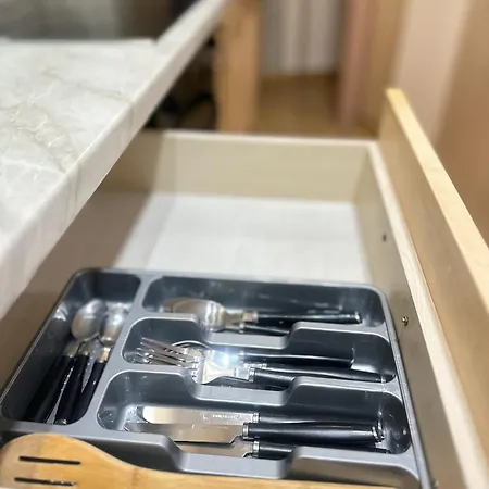 Duplex Apartment-balcony-city Center -7 Guests 地拉那