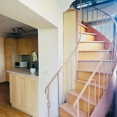 Duplex Apartment-balcony-city Center -7 Guests Tiran