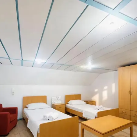Appartamento Duplex Apartment-balcony-city Center -7 Guests