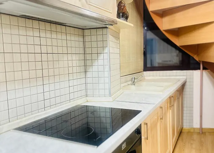 Daire Duplex Apartment-balcony-city Center -7 Guests Tiran