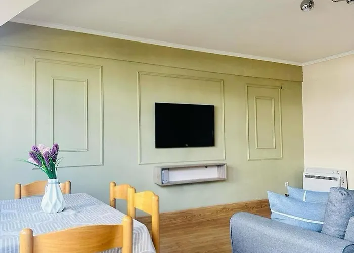 Duplex Apartment-balcony-city Center -7 Guests Appartement Tirana